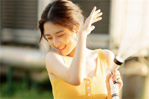 爱上海同城论坛：上海女性在职场中的挑战与机遇